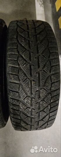 Kormoran SnowPro 205/50 R17 93V