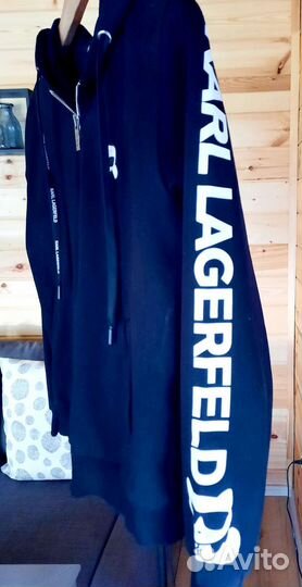 Спортивный костюм женский