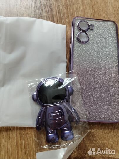 Новый чехол с косманавтом подставка на телефон