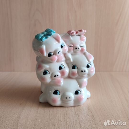 Копилка для денег фарфоровая