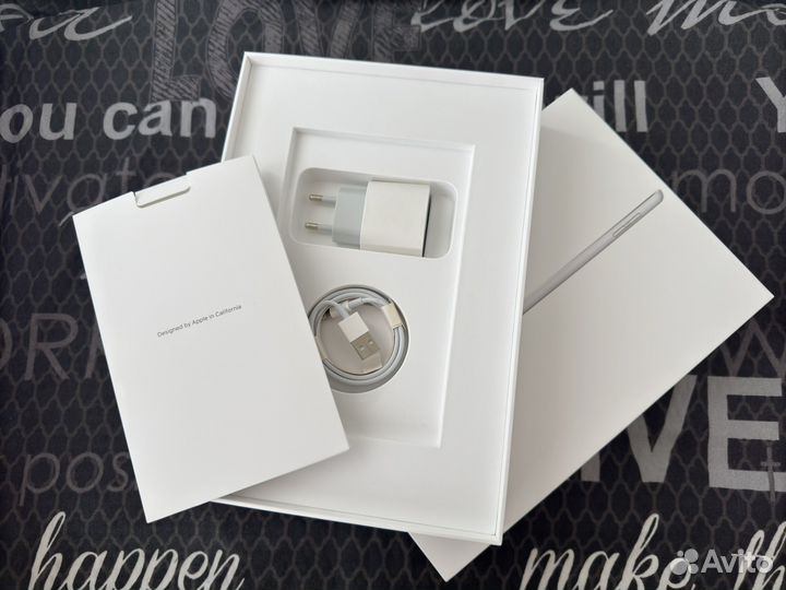 Планшет iPad 8 2020 WiFi 32Гб Ростест