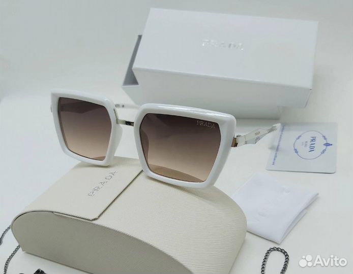 Солнцезащитные очки