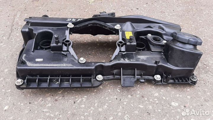 Bmw e90 N46, клапанная крышка пластиковая
