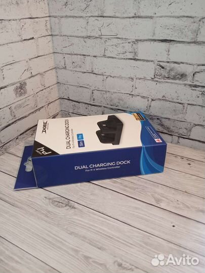 Зарядная док станция для джойстика,геймпада ps4