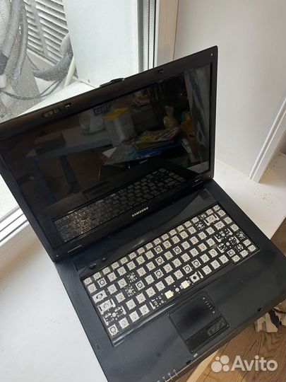 Ноутбук samsung на запчасти
