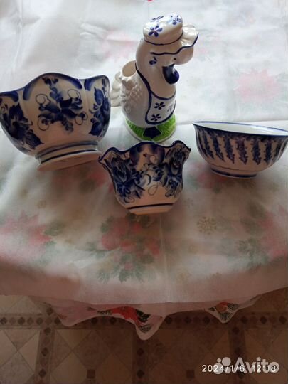 Гжель новая. Цена разная. Много авторской Гжели