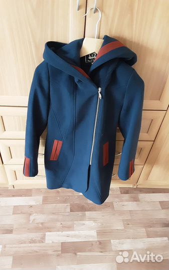 Пальто женское демисезонное 42 44