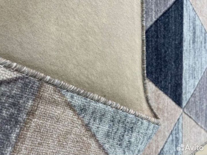 Ковры и ковровое покрытие на тёплом войлоке