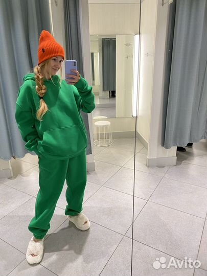 Костюм спортивный