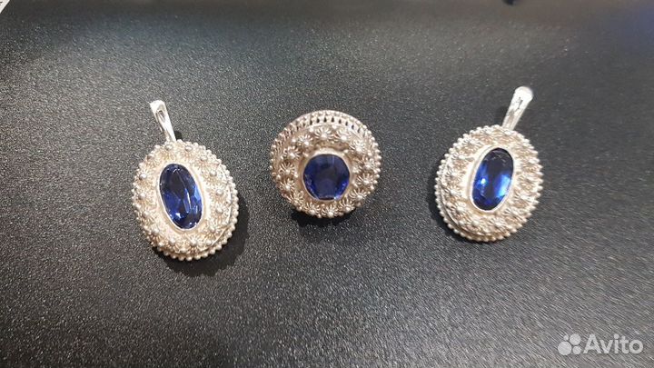 Серебряный комплект