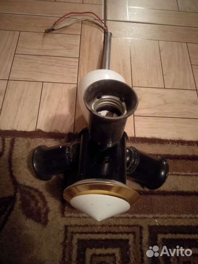 Светильник потолочный