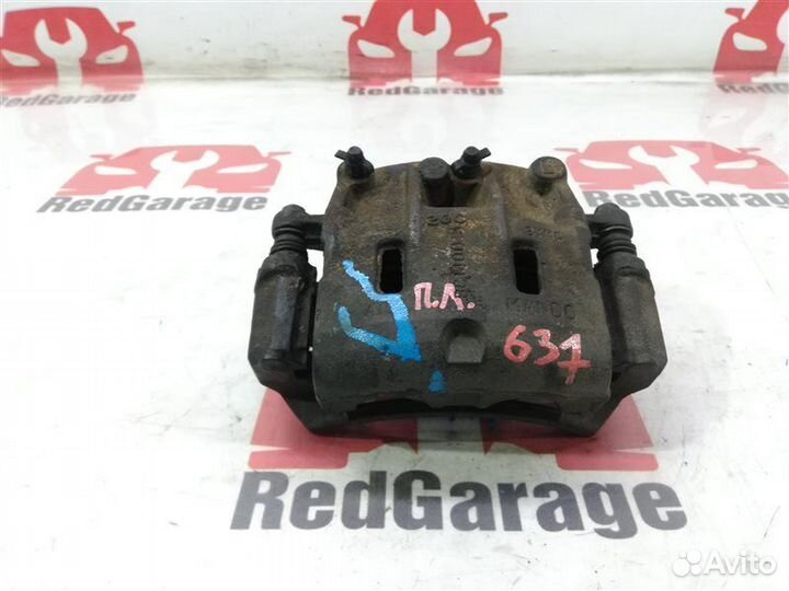 Суппорт передний левый Ssangyong Istana 631 OM662