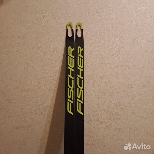 Беговые лыжи