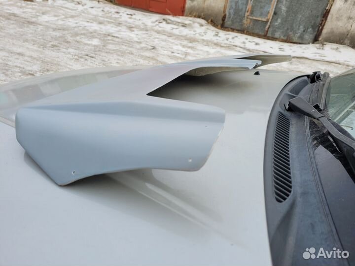 Козырек над лобовым стеклом