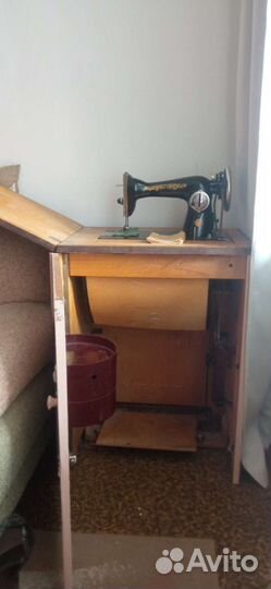 Швейная машина Подольск ножная