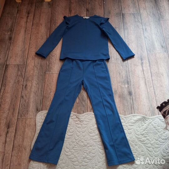 Школьный костюм для девочки