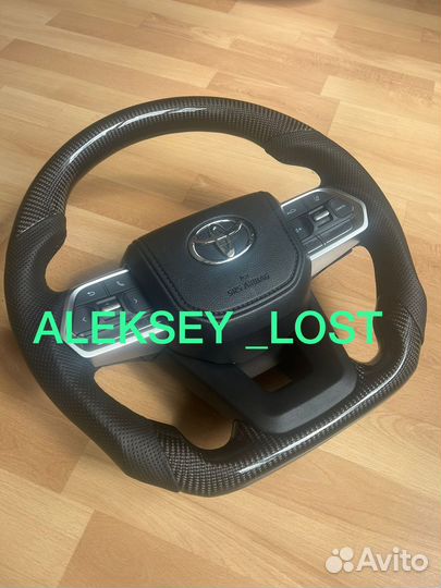 Руль анатомия/карбон Land Cruiser 300/200/150