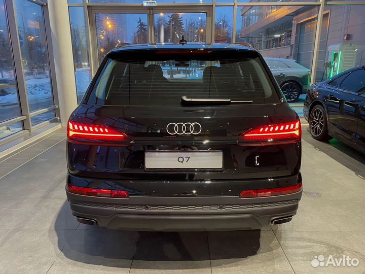 Audi Q7 2.0 AT, 2024