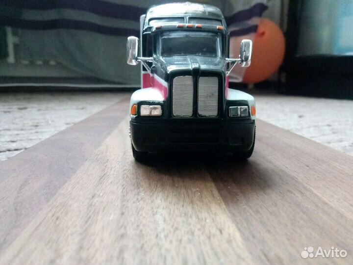 Модель грузовика