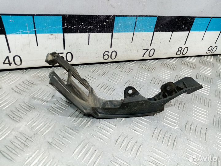 Б/У Кронштейн заднего бампера левый#001