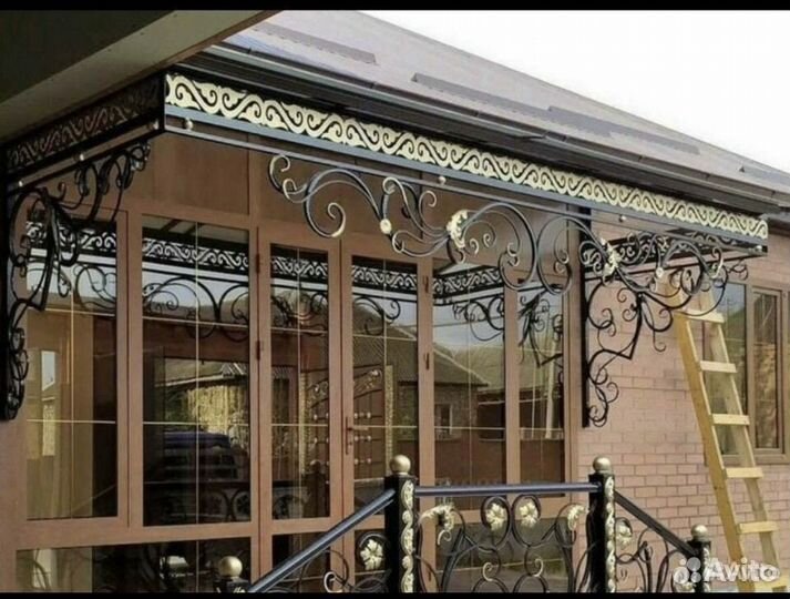 Кованый козырек