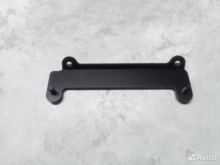 Кронштейн огнетушителя Audi 80/100