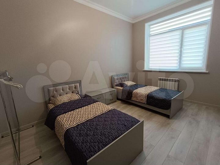 3-к. квартира, 90 м², 1/10 эт.