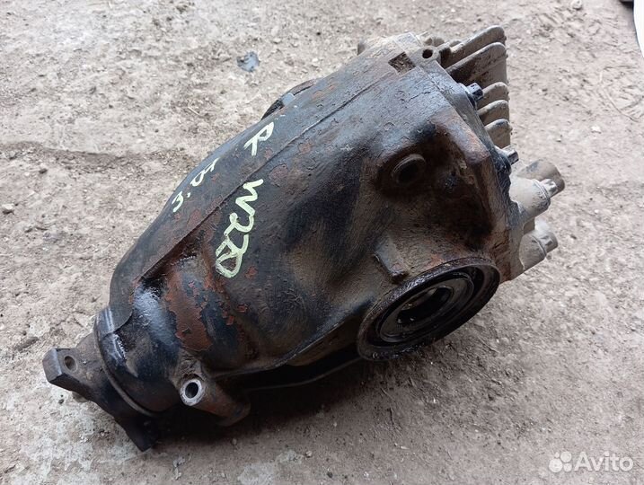 Редуктор задний Mercedes Benz W220 4matic 3.07