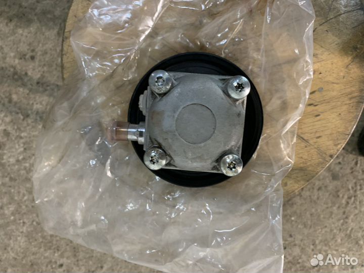 Насос гидроусилителя руля Volvo s 60