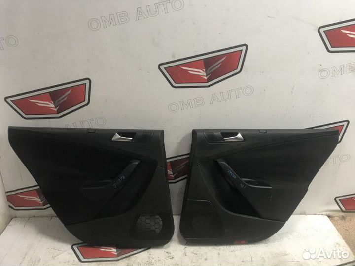 Обшивки задних дверей со шторками Пассат Б6 Универ