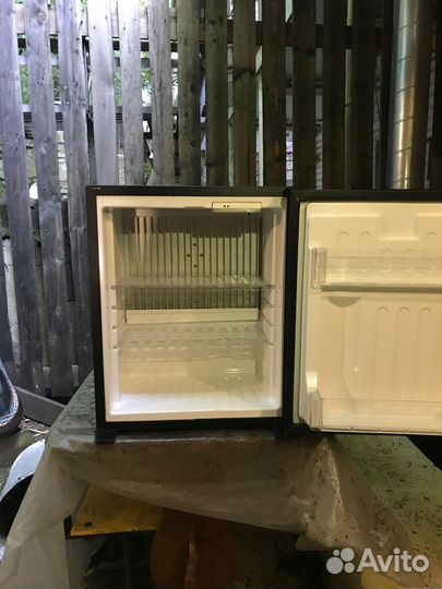 Минихолодильник минибар