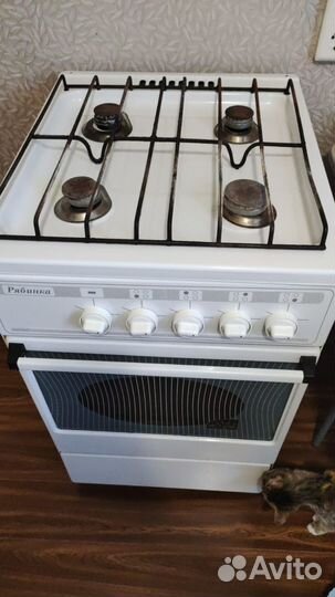 Продам газовую плиту