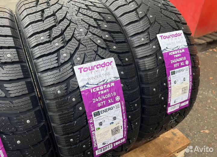 Tourador Ice Star TSW1 245/40 R18 и 265/35 R18 34T