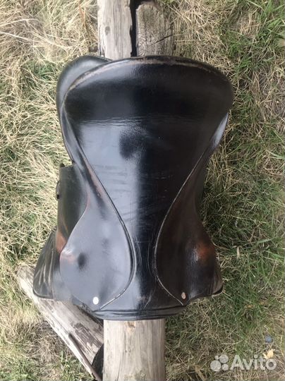 Седло для лошади