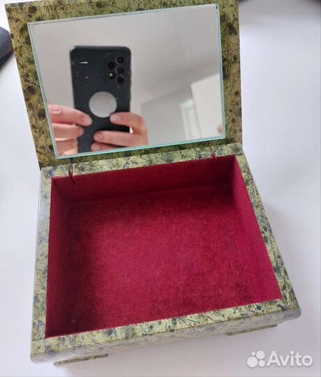 Шкатулка из натурального камня