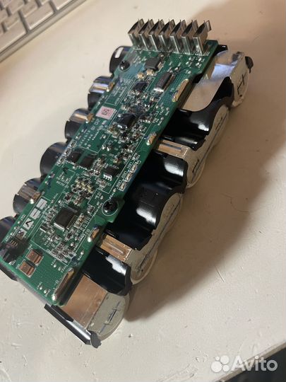 Замена ячеек элементов батарей