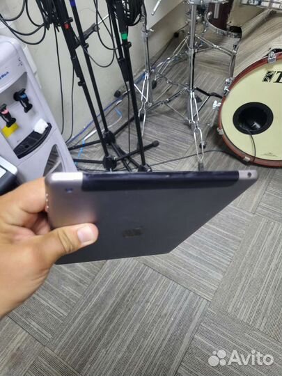 Apple iPad air wifi lte 32gb