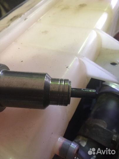 Продам форсунки volvo FH/FM/VNL/D13