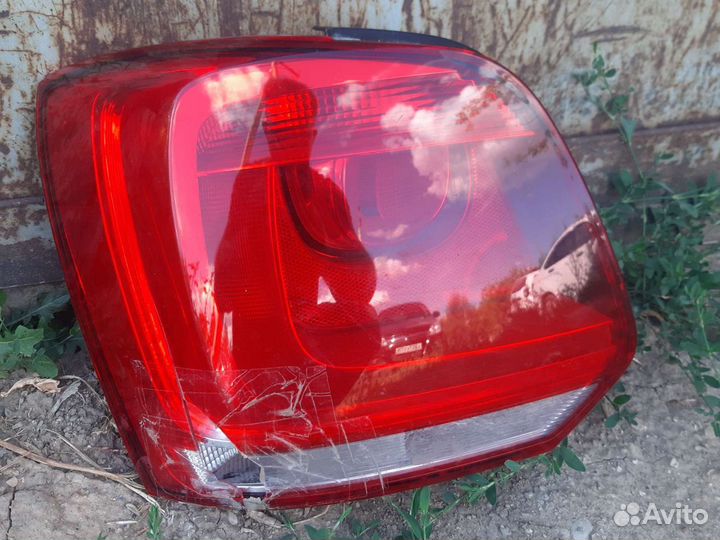 Задний фонарь левый фольксваген поло хэтчбек