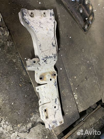 Лыжа под раздатку suzuki escudo td01w