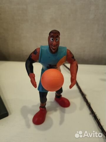 Фигурка из Хэппи Мил