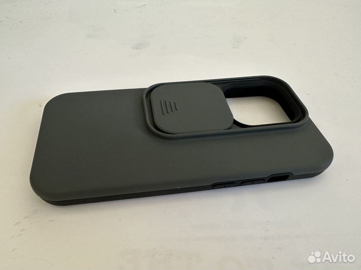 Чехол с защитой камеры для iPhone 14 pro слайдер