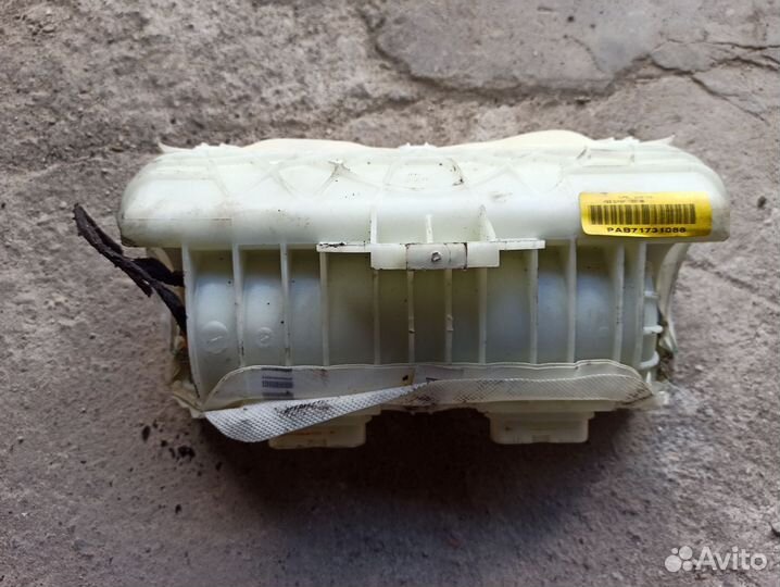 Подушка безопасности пассажира Opel Astra H