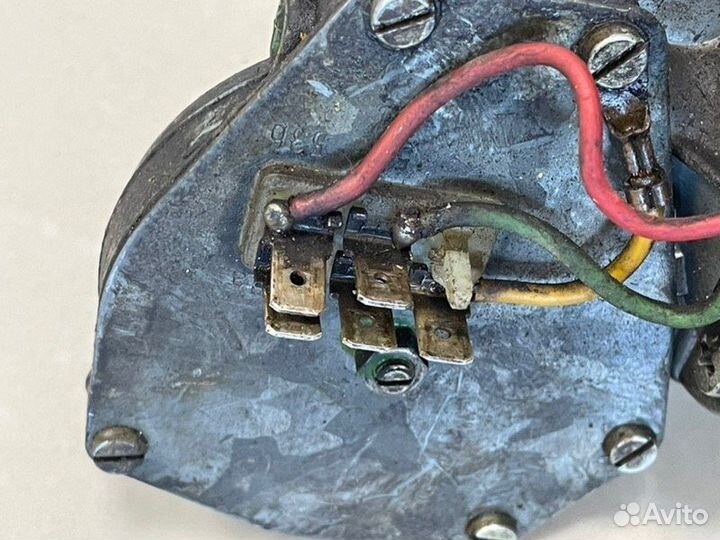 Мотор стеклоочистителя передний Mercedes-Benz