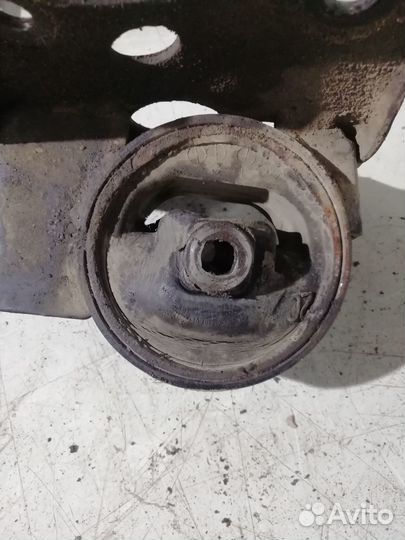 Подушки двигателя и АКПП Nissan Primera P12