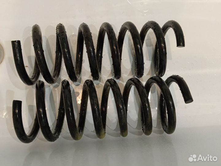Передние пружины новые на ваз 21 х21