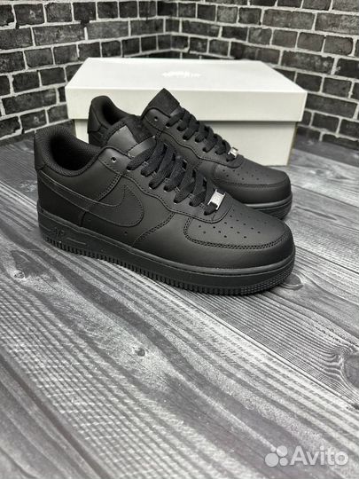 Кроссовки мужские Nike Air Force 1 черные