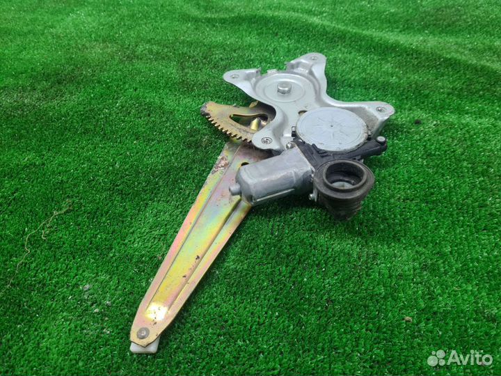 Стеклоподъемник задний левый Lexus Is Gs 300