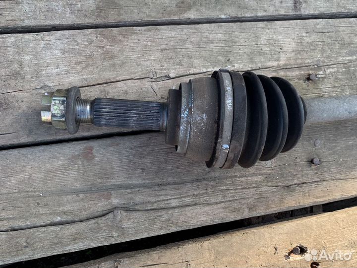 Левый привод МКПП акцент