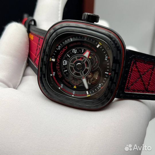 Наручные часы sevenfriday